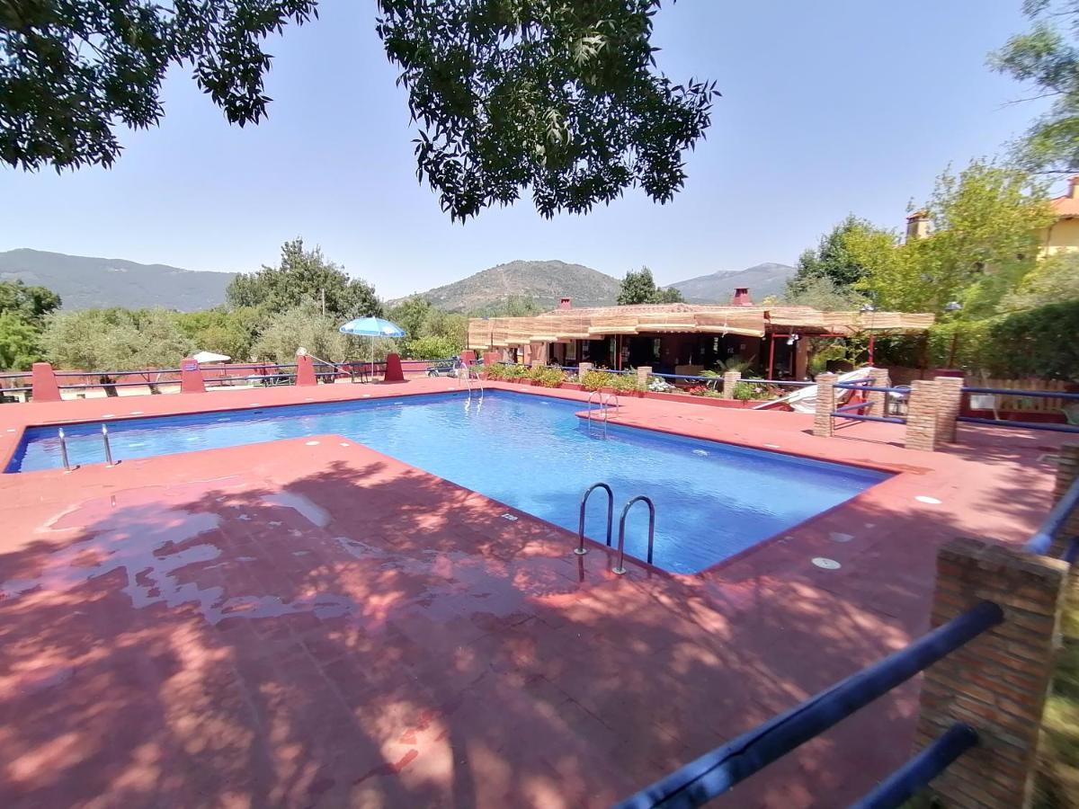 Resort Vacacional Aldea Vetonia: Family-Friendly Retreat in Hervás Exterior photo