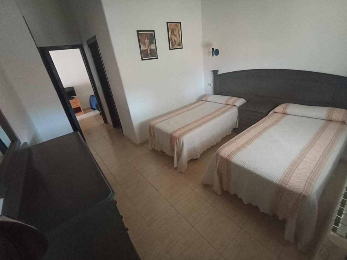 Resort Vacacional Aldea Vetonia: Family-Friendly Retreat in Hervás Exterior photo