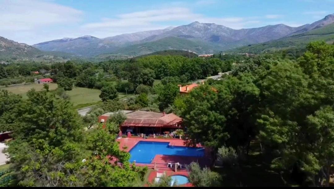 Resort Vacacional Aldea Vetonia: Family-Friendly Retreat in Hervás Exterior photo
