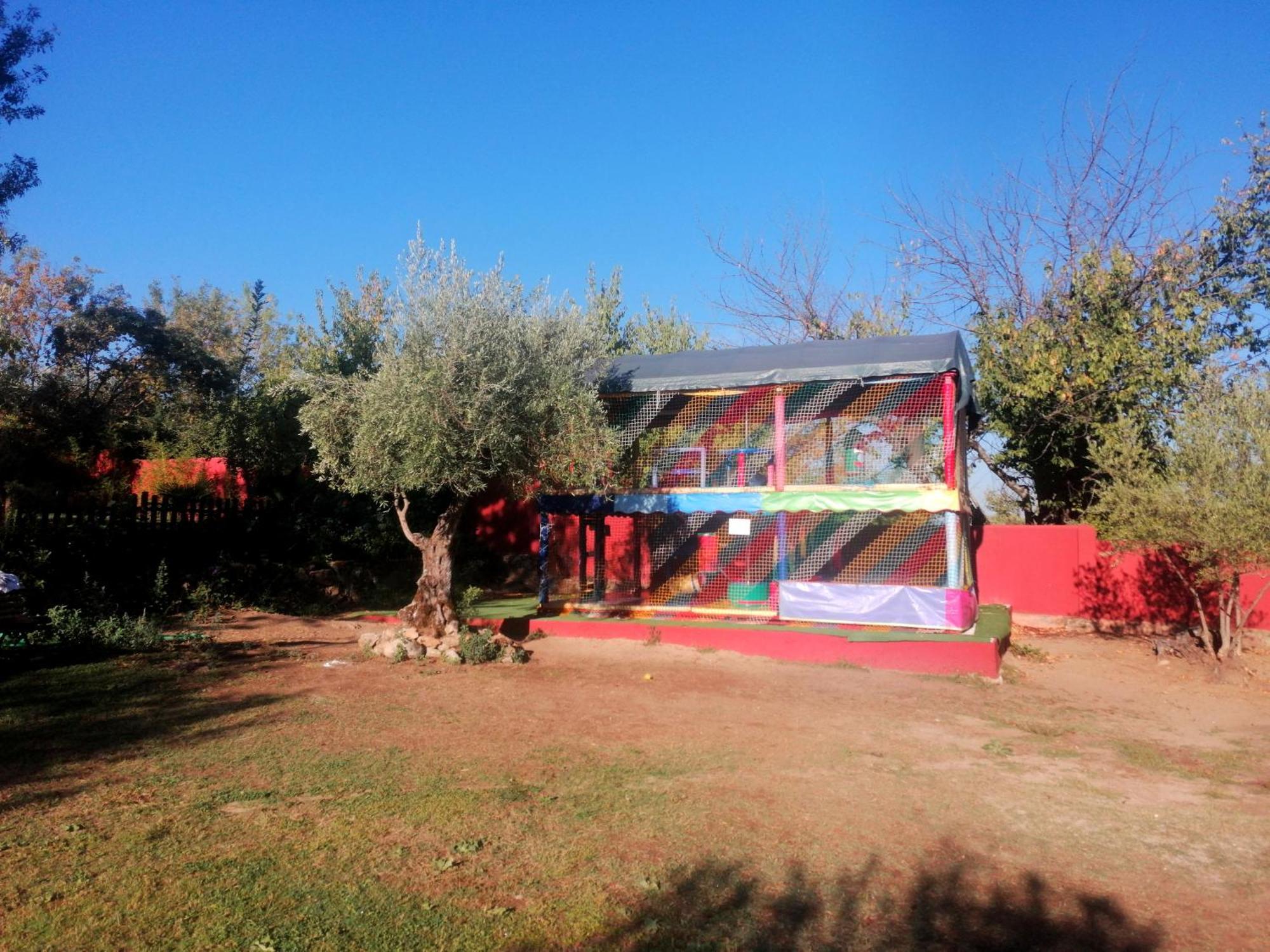 Resort Vacacional Aldea Vetonia: Family-Friendly Retreat in Hervás Exterior photo