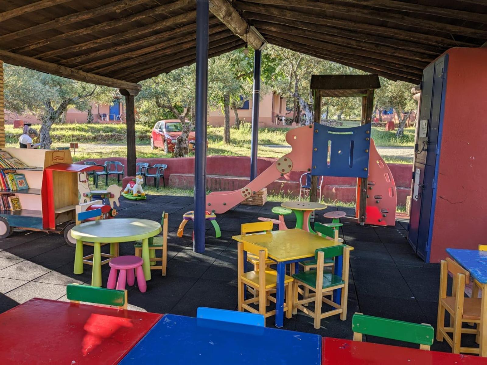 Resort Vacacional Aldea Vetonia: Family-Friendly Retreat in Hervás Exterior photo