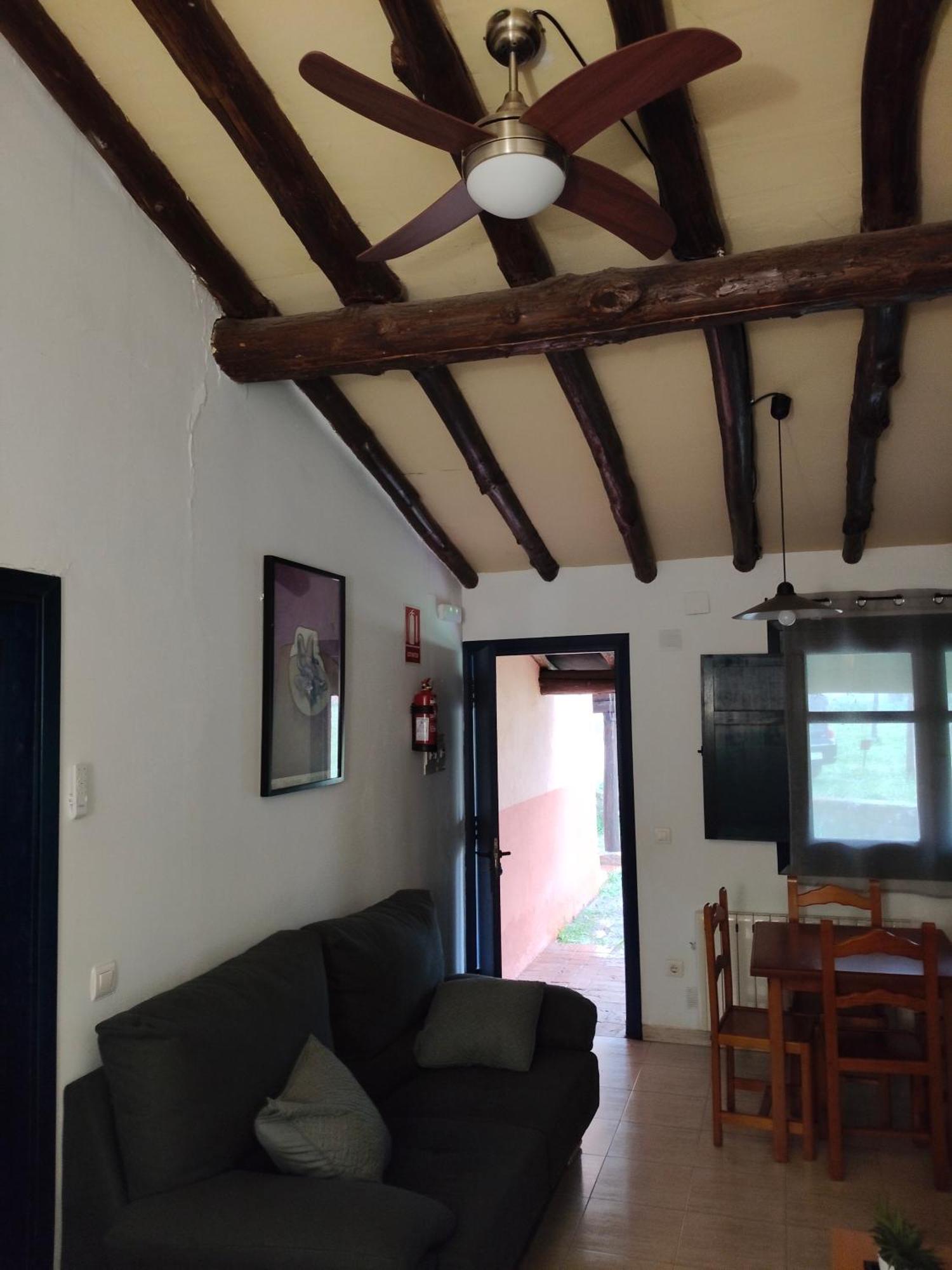 Resort Vacacional Aldea Vetonia: Family-Friendly Retreat in Hervás Exterior photo